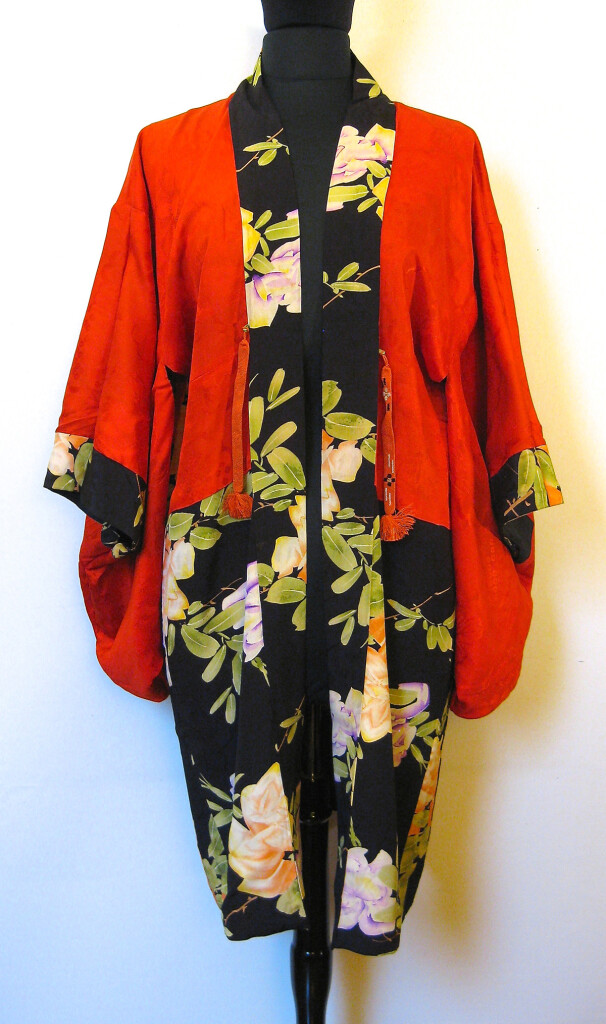 Vintage Japansk kimono jakke. Stort udvalg af vintage silke kimono jakker. Samarkanddk