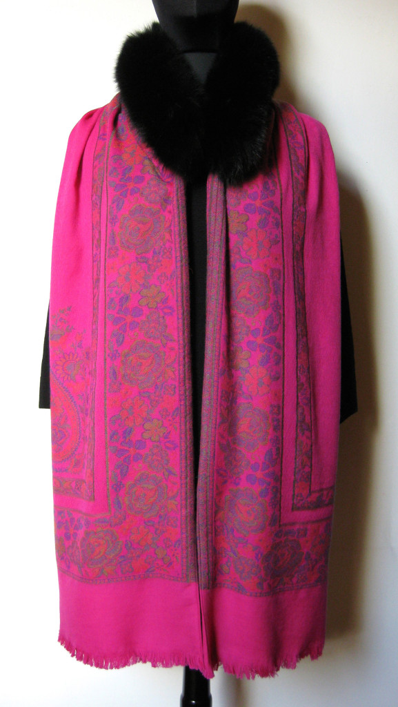pelshuer, pelshatte, pelshue, pelshat, uldtørklæde, cashmere tørklæde, uldhue, uldhat, samarkanddk, cashmere sjal, sjaler, pelskrave, jane eberlein, pashmina tørklæde