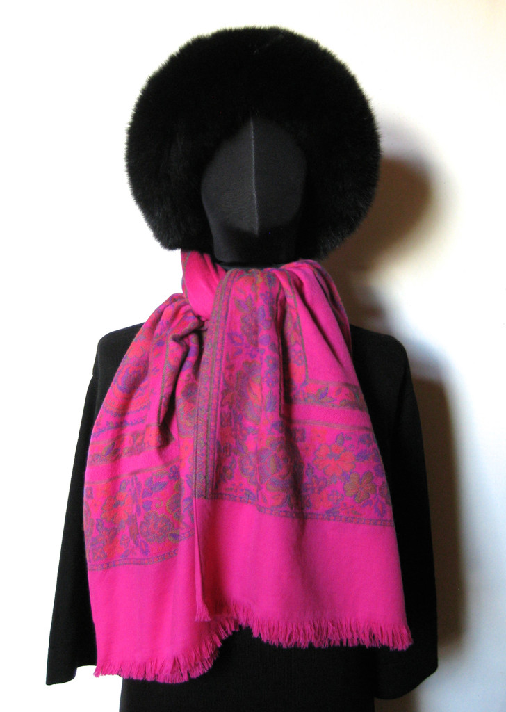pelshuer, pelshatte, pelshue, pelshat, uldtørklæde, cashmere tørklæde, uldhue, uldhat, samarkanddk, cashmere sjal, sjaler, pelskrave, jane eberlein, pashmina tørklæde